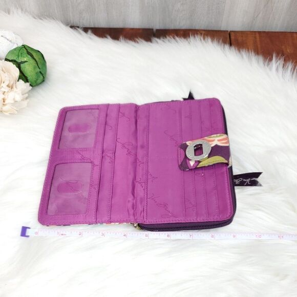 Vera Bradley Turn Lock Wallet Clutch - Picture 6 of 13
